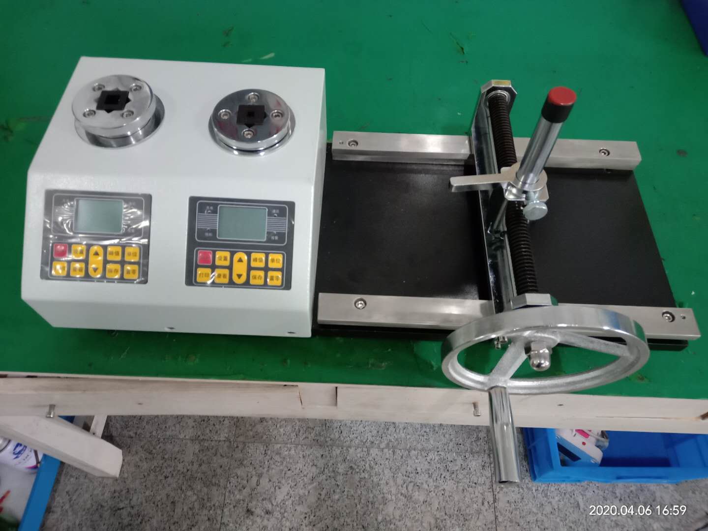 Цифровой калибратор-тестер для – обзор и цена Torque Wrench Calibration Tester Digital